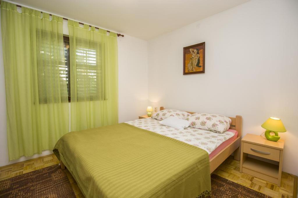 Apartman Laurus Malinska Ngoại thất bức ảnh