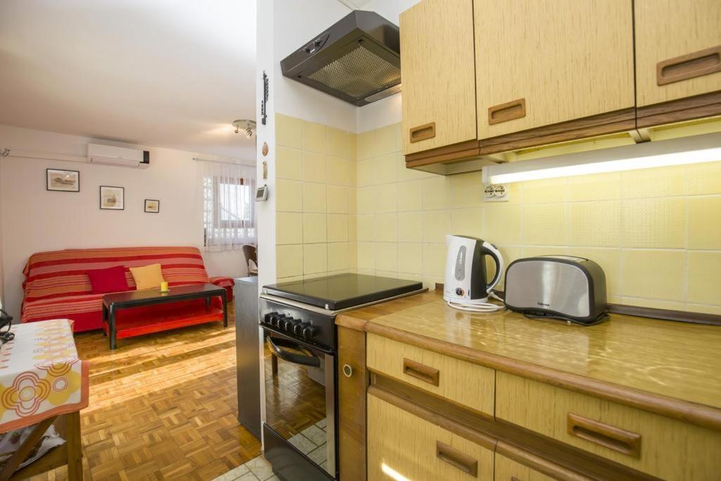 Apartman Laurus Malinska Ngoại thất bức ảnh